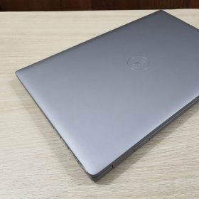 dell latitude 5520 i7 gen11 hinh3